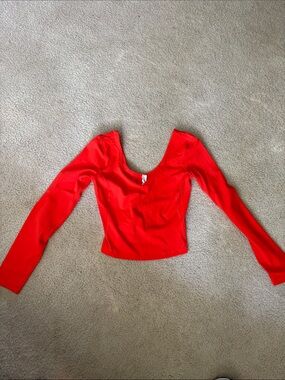 Lululemon Long-Sleeve V Neck Crop Top (Brand new, never worn)